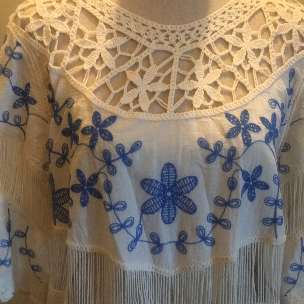 Sweet Embroidered Tunic - Picture 2 of 3
